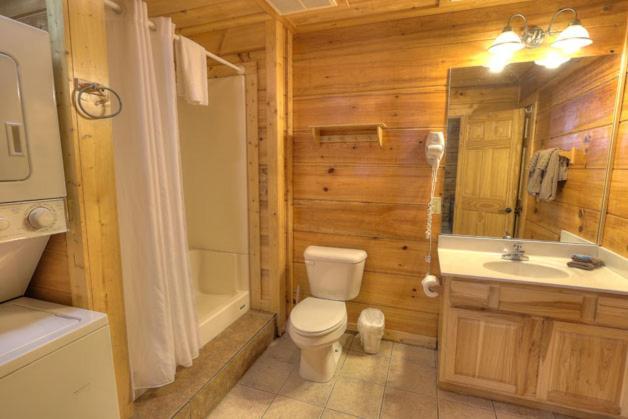 Down By The Water By Eden Crest Vacation Chalet