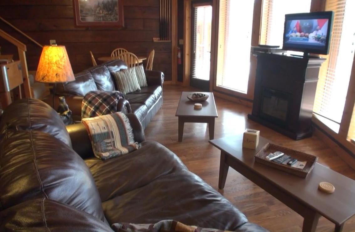 Down By The Water By Eden Crest Vacation * Sevierville