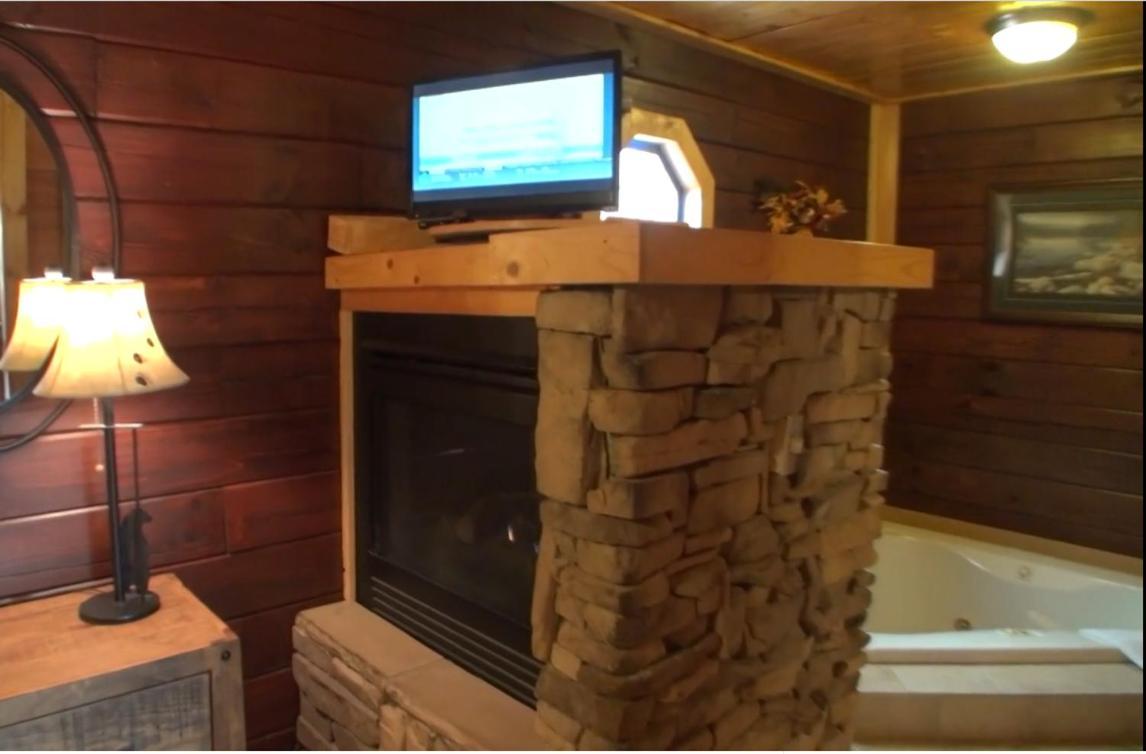 Down By The Water By Eden Crest Vacation Chalet Sevierville