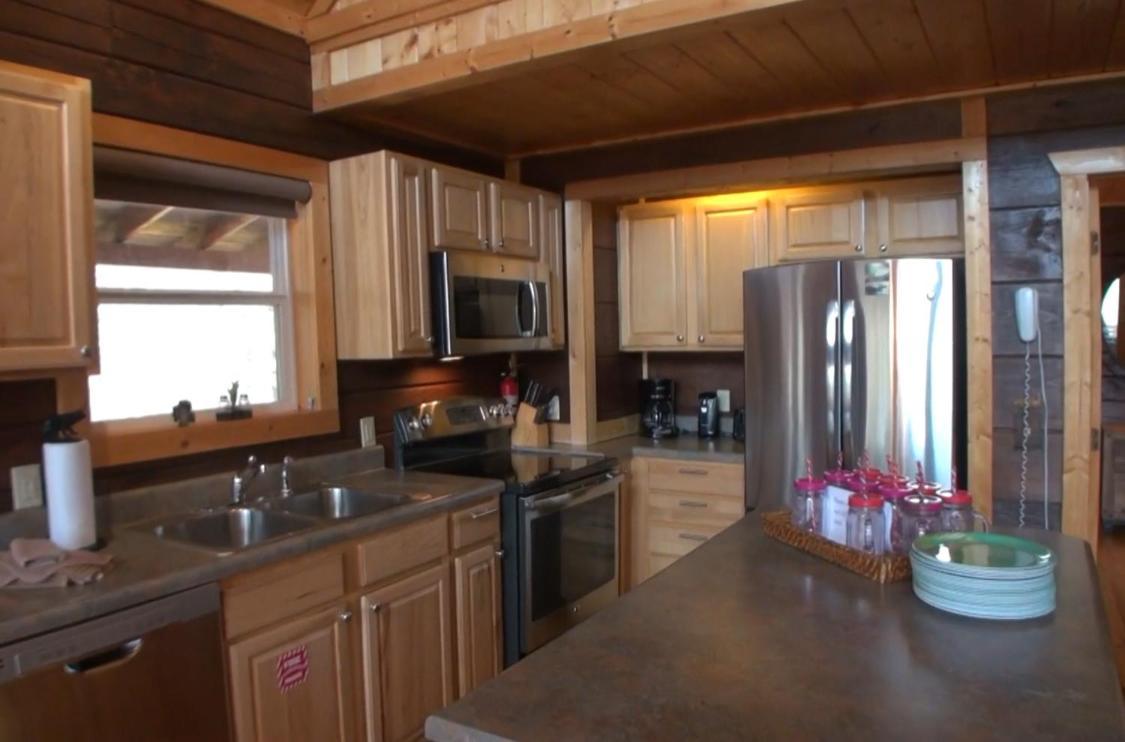 Down By The Water By Eden Crest Vacation Chalet
